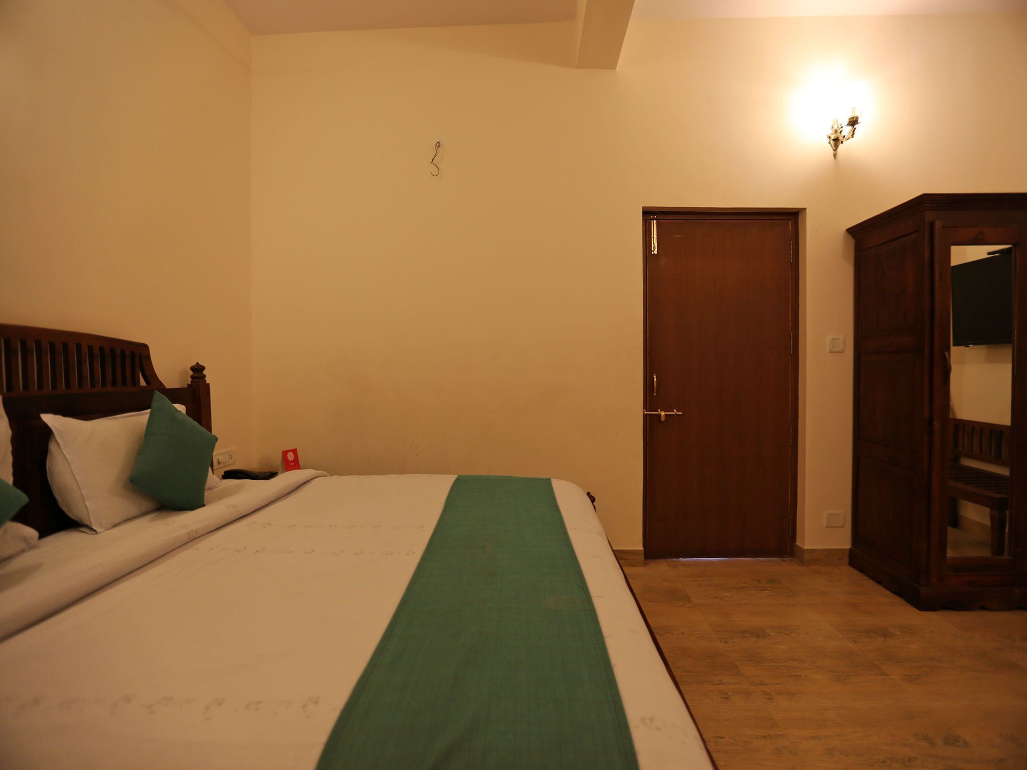 Oyo 6549 Hotel Gorbandh Monte Abu Exterior foto
