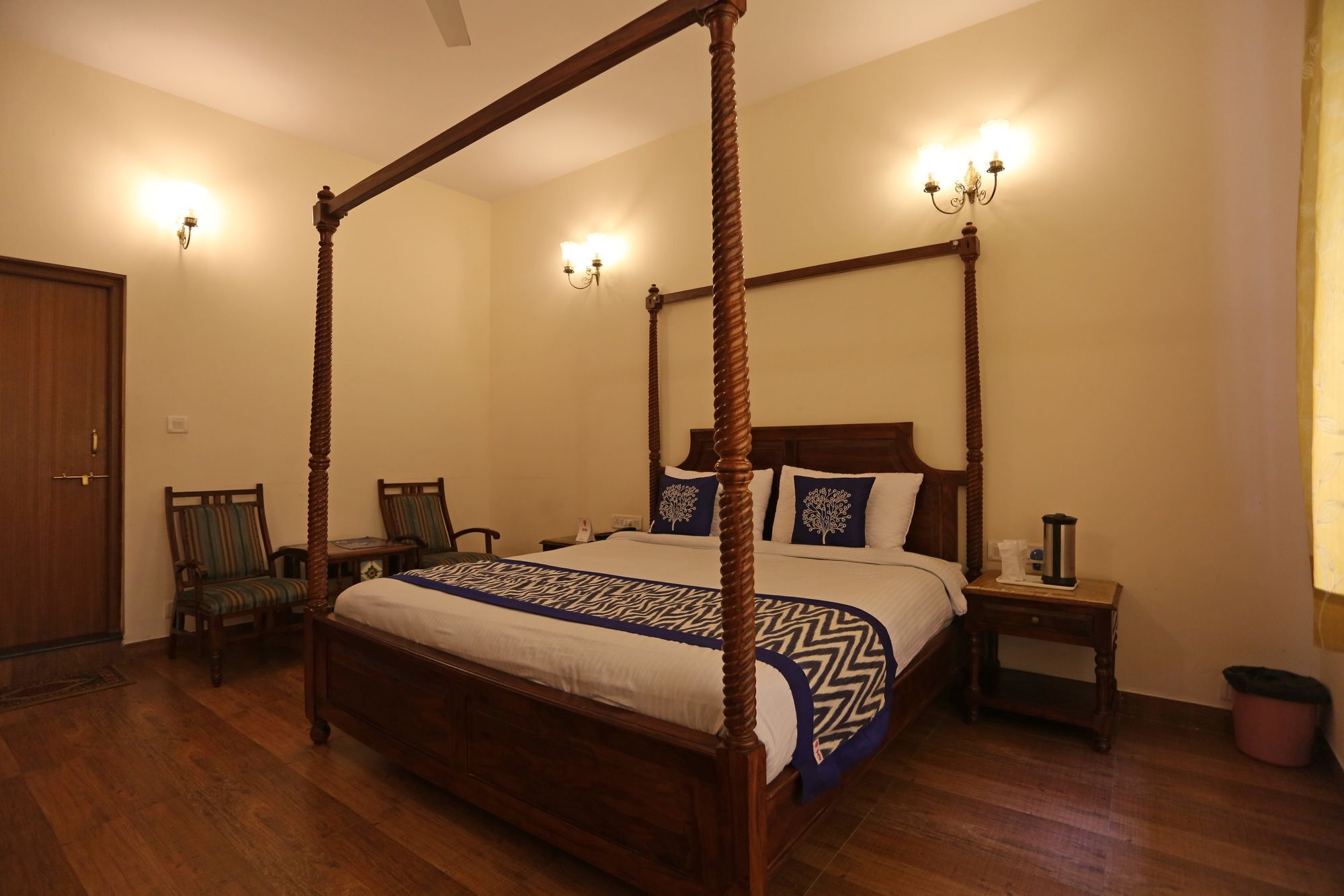 Oyo 6549 Hotel Gorbandh Monte Abu Exterior foto